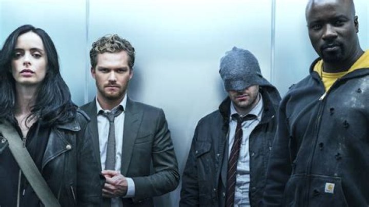 ‘The Defenders’ stars hang out and send the Marvel masses into meltdown