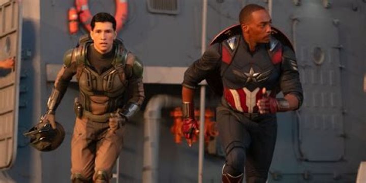 The Falcon And The Winter Soldier Star Justifies John Walker Carrying A Gun
