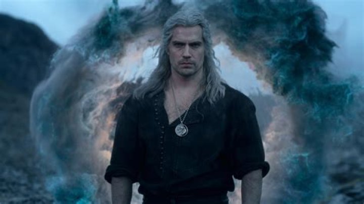 ‘The Witcher’ cast praising Henry Cavill’s ‘faultless’ performance continues setting Liam Hemsworth up to fail spectacularly