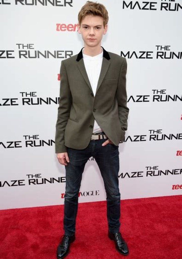 Thomas Brodie-Sangster Height Weight Age Body Measurements Facts