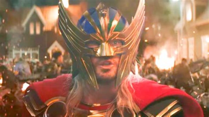 ‘Thor: Love and Thunder’ fans admire the Odinson’s butt, but can’t stand his helmet