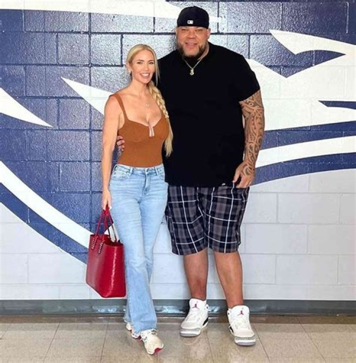 Tim Blotz Bio, Wiki, Age, Height, Family, Wife, Fox 9, Salary, Net Worth