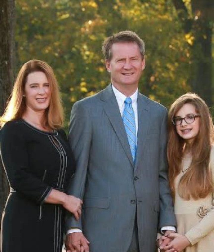 Tim Burchett family, wife, children, parents, siblings