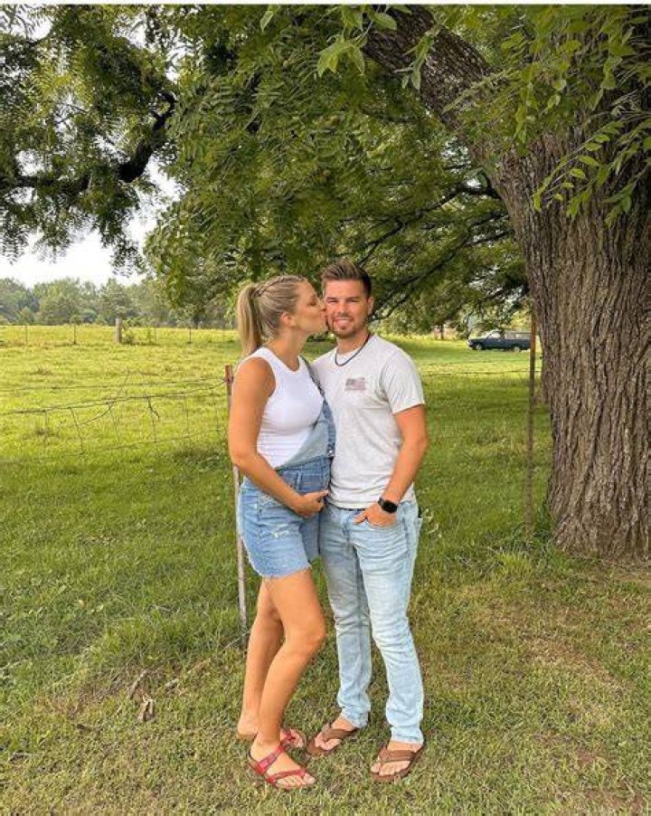 Trace Bates And Lydia Romeike Engaged Photos And Age Difference, Everything About The Couple