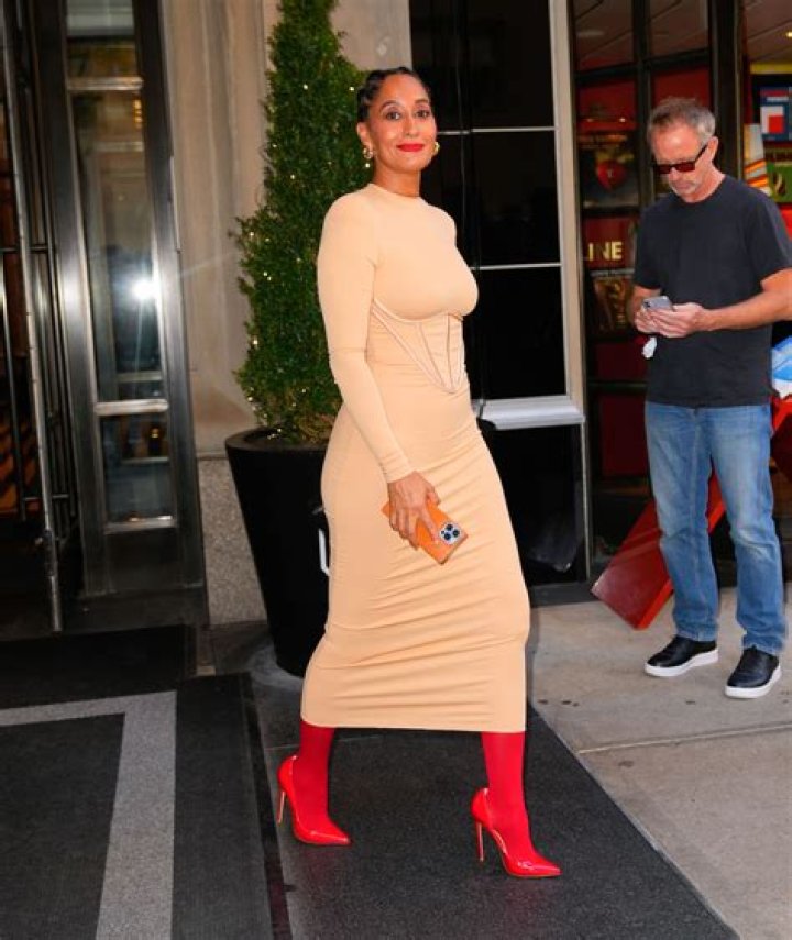 Tracee Ellis Ross in Bathing Suit Says Hi From Jamaica — Celebwell