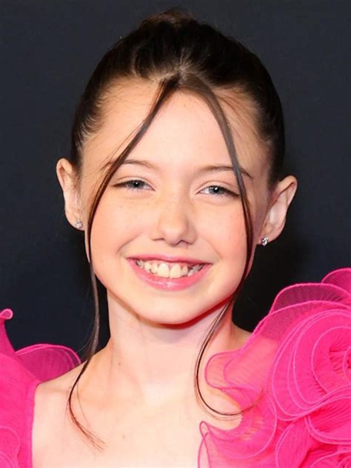 Violet McGraw Actress Bio, Age, Height Parents, Doctor Sleep, Movies, Net Worth