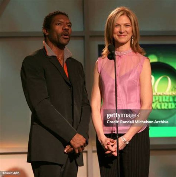 Vondie Curtis-Hall’s Net Worth, Biography, Career, Awards, Fact and Life Story