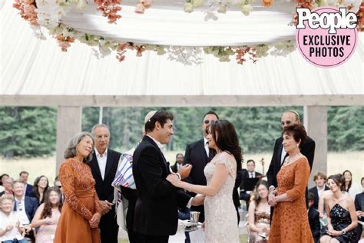 Was Mark Zuckerberg at Sheryl Sandberg and Tom Bernthal wedding?