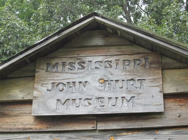 What is Mississippi John Hurt most famous for?