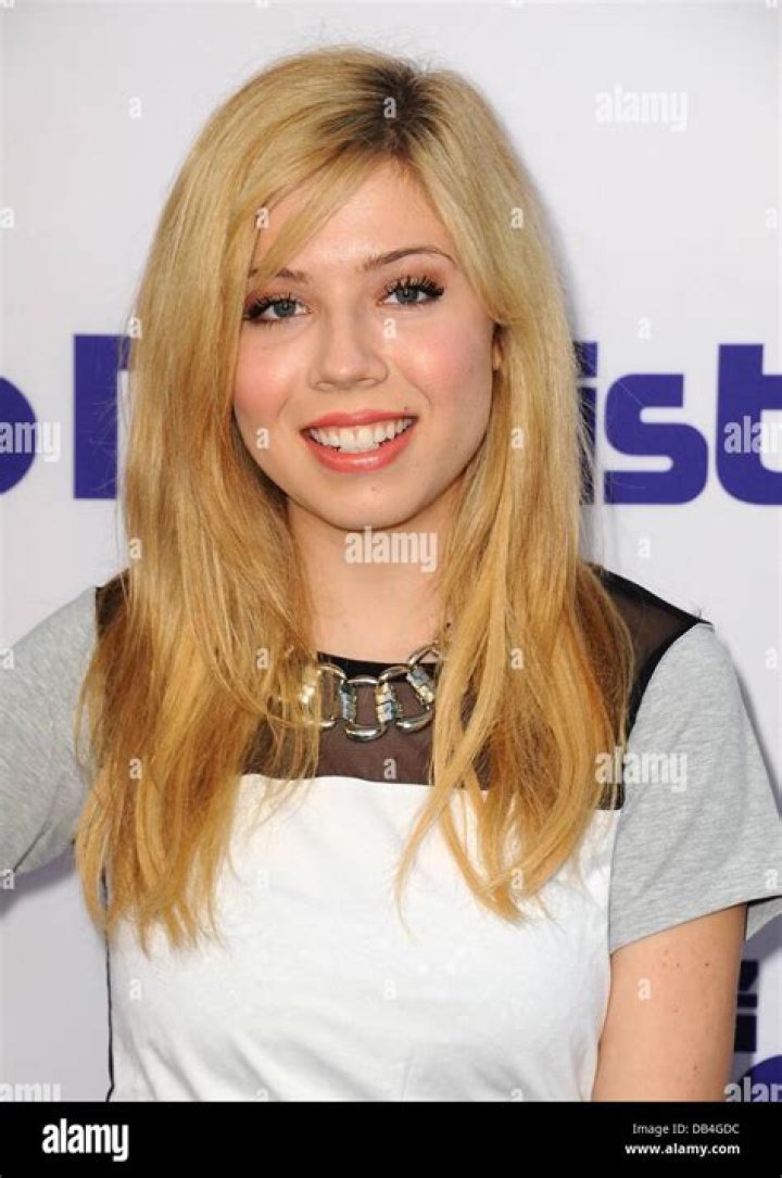 Where does Jennette McCurdy live?