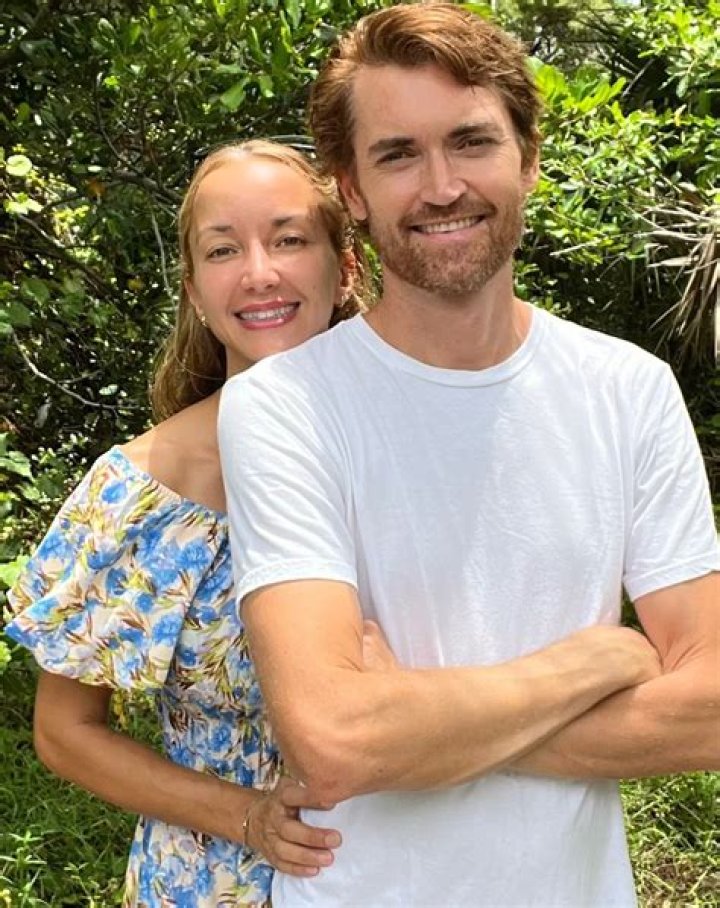 Where Is Julia Vie? Ross Ulbricht Biography, Instagram Ex-Girlfriend Age