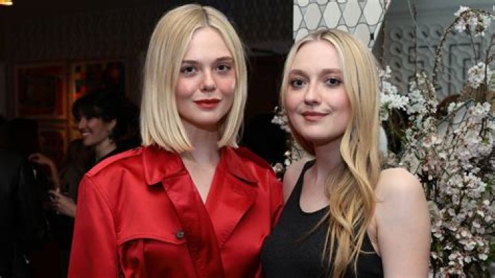 Who Are Elle Fanning Parents? Meet Her Family On Instagram
