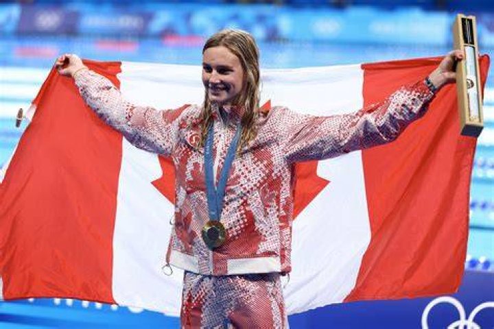 Who Are Summer McIntosh Parents? 15-Year-Old Canadian swimmer Wins World Championship Gold