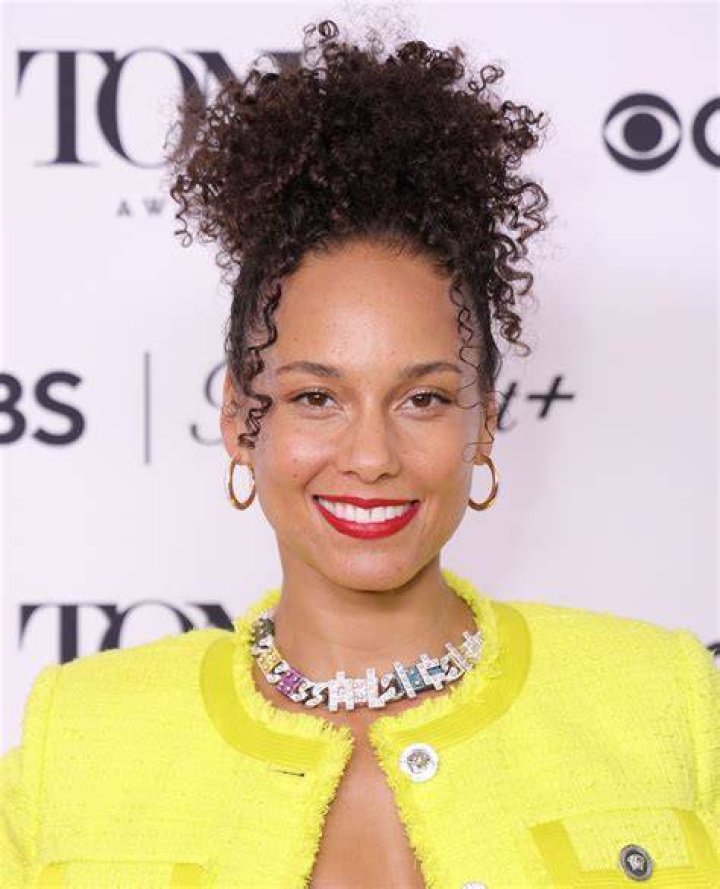 Who is Alisha Wainwright? Biography, Facts, Wiki, Affair, Dating, Boyfriend, Age, Family, Height, Justin Timberlake, Feet, Movies, TV Shows, Parents