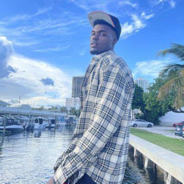 Who Is Andrew Igbokidi From “The Voice”?