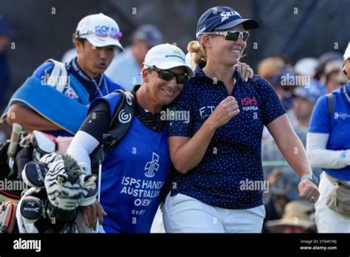 Who is Ashleigh Buhai caddie?
