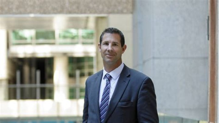 Who Is Attorney Jenin Younes Husband? Her Age and Married Life Explored
