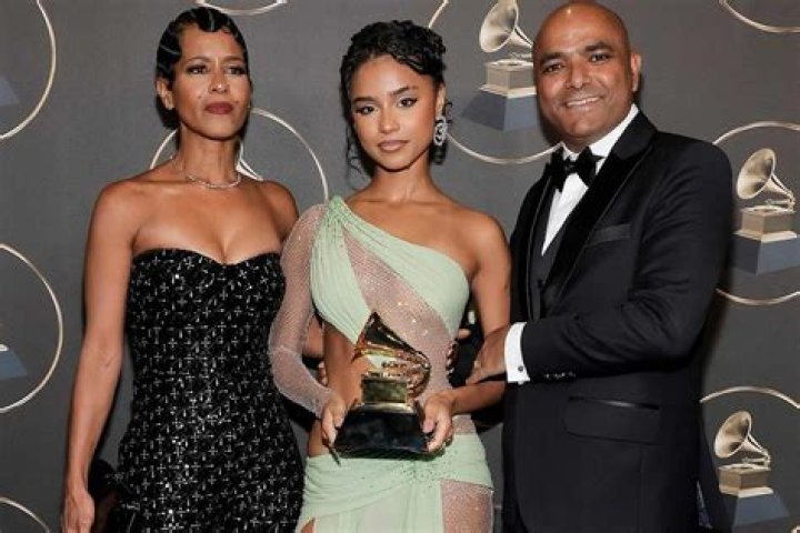 Who is Bennie Thompson father Will Thompson? Bio, age, natioality, family