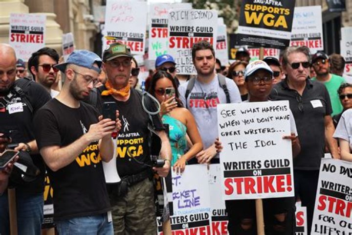 Who is Collin Everett aka @Collinurrmom and did he scab during the SAG-AFTRA strike? The controversy explained