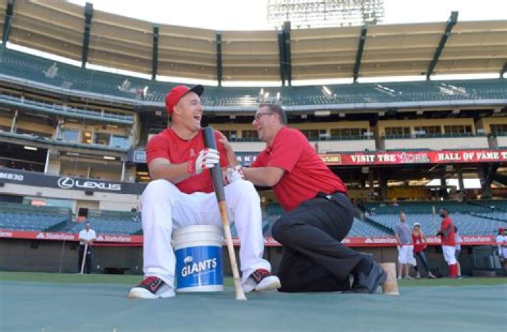 Who is Eric Kay, ex-Angels staffer who watched Tyler Skaggs do drugs?