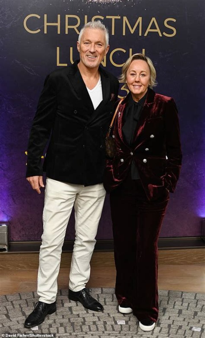 Who is Gary Kemp second wife?