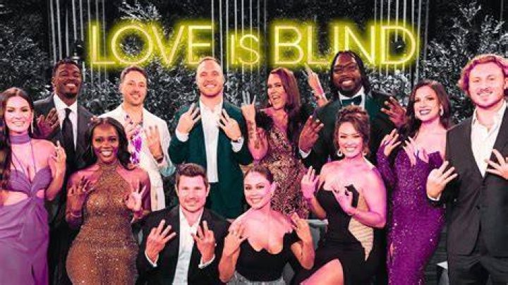 Who Is Jarrette Jones? Age Wikipedia – Meet Love Is Blind Cast