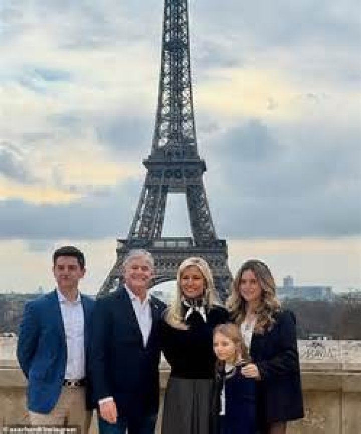 Who is Jill Rhodes, Sean Hannity’s wife? Her biography, children and family