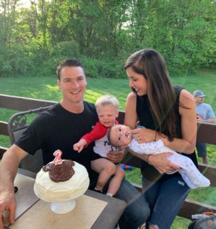 Who Is Joey Wendle’s Wife Lindsey Wendle? What Is Her Instagram Handle?