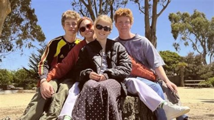 Who is Julia Fox? Wikipedia, biography, husband, children