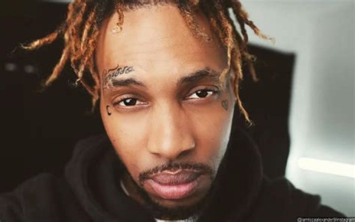 Who Is Loza Alexander? Meet The Rapper On Instagram