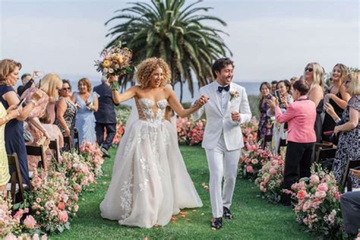 Who is Marielle Scott husband Ryan Bergara?