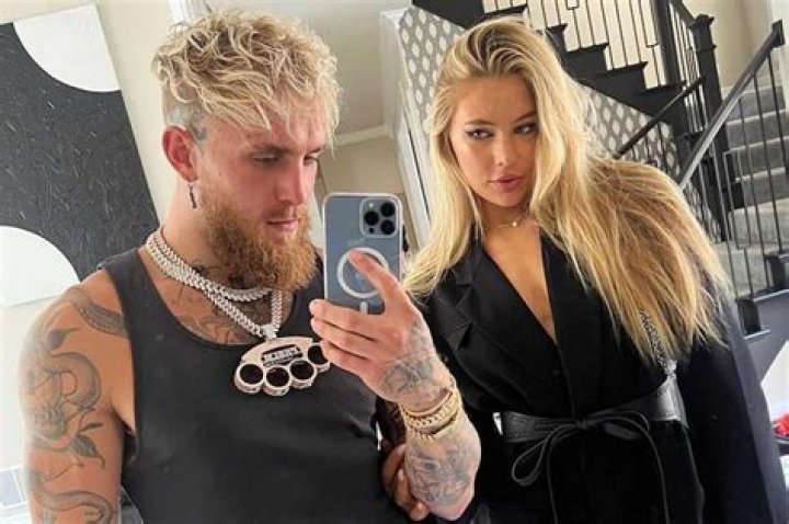 Who is Mia Voyatzis, Jake DeBrusk's girlfriend? Doctor's bio, age, education, Instagram