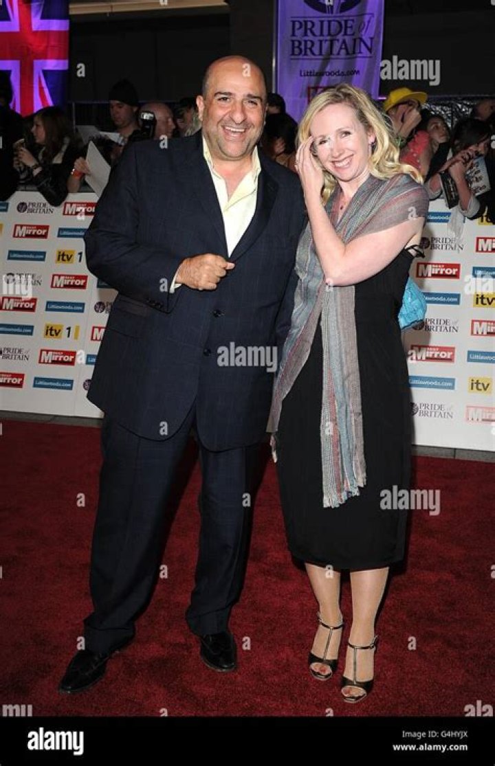 Who is Omid Djalili’s wife Annabel Knight?