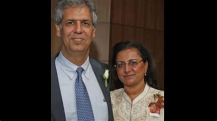 Who is Pallonji Mistry's wife?