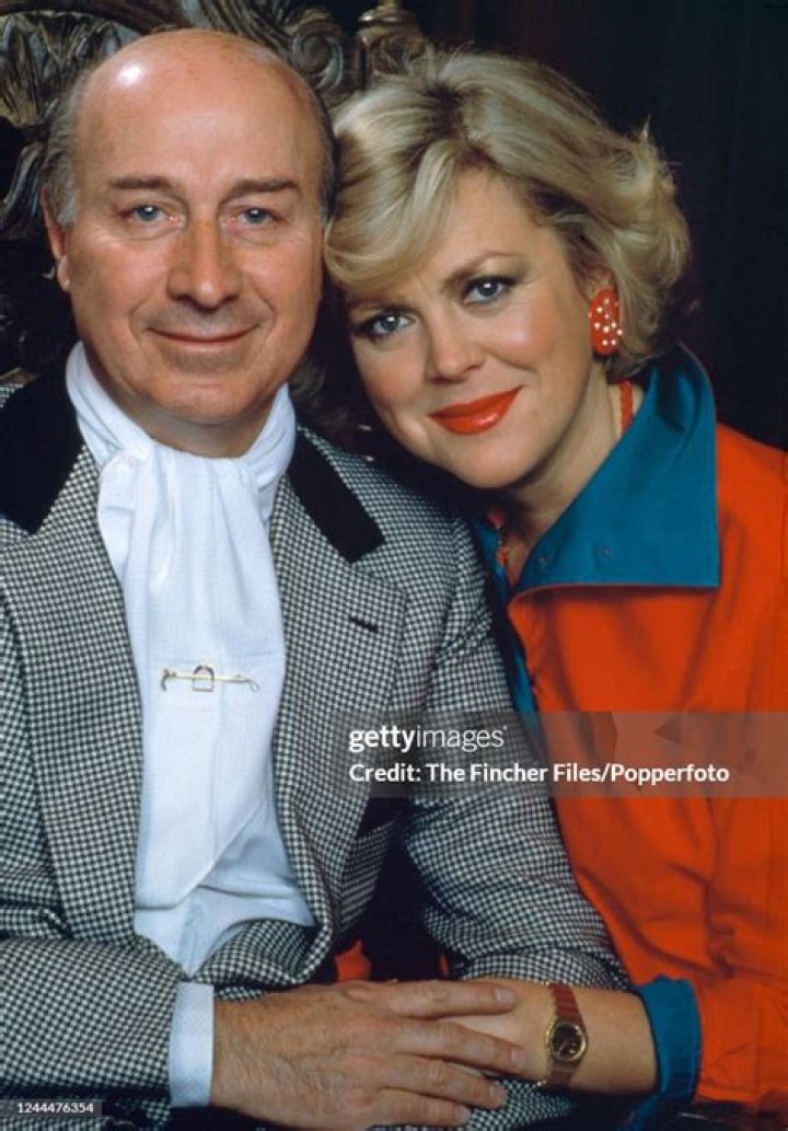 Who Is Penny Armstrong? Paolo Gucci Wife and Mistress, Net Worth