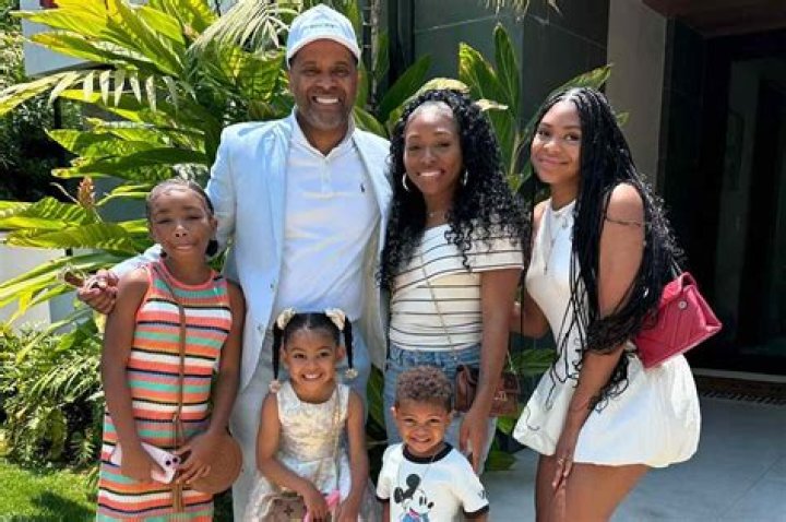 Who Is Ray Epps Wife? Details About The Arizona Marine FBI Agent Conspiracy – Is He Arrested?