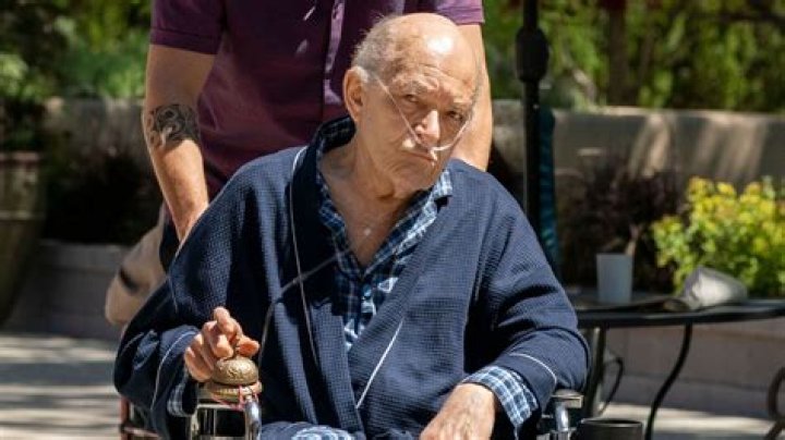 Who is the old man in the wheelchair in Breaking Bad?