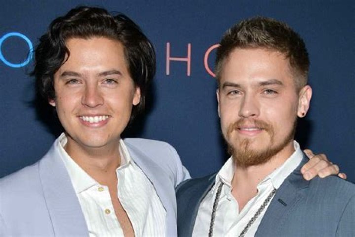 Who is the Sprouse twins mom? – Celebrity