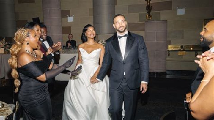 Who is Tinashe husband Ben Simmons?