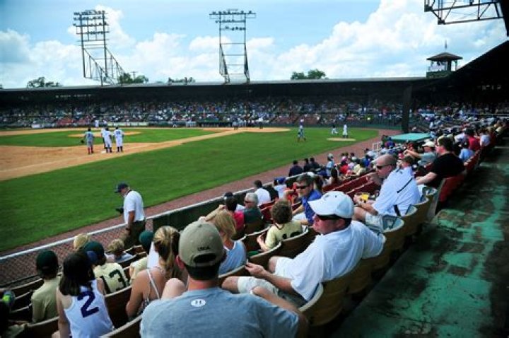 Who owns the Field of Dreams? – Celebrity
