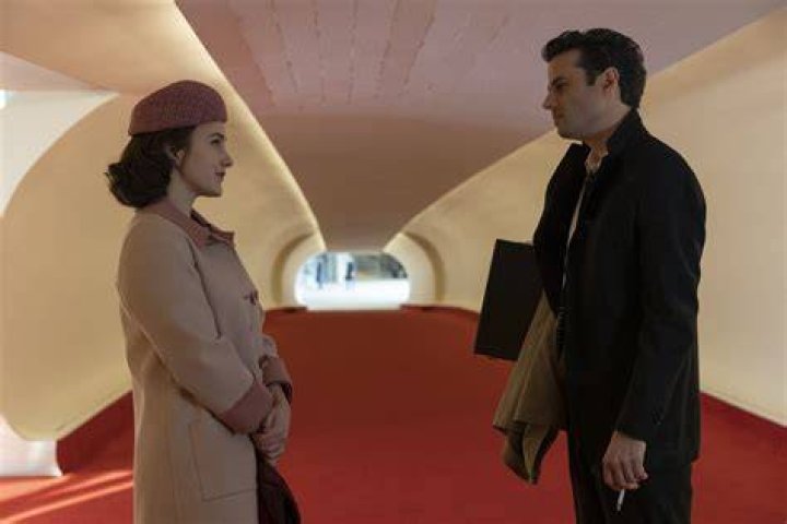 Who Plays Gordon Ford Wife In Marvelous Mrs Maisel?