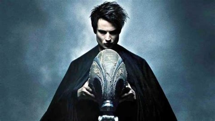 Why does Dream need the ruby, helm, and his sand in ‘The Sandman?’