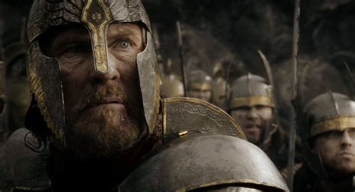 Would Elendil have destroyed the Ring? ‘The Rings of Power’ actor Lloyd Owen answers