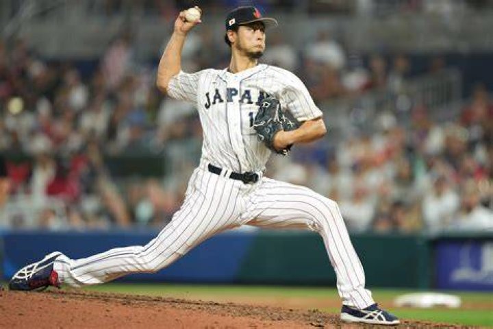 Yu Darvish Age, Wiki, Biography, Body Measurement, Parents, Family, Salary, Net worth